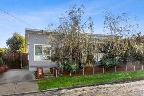 Sunset Days Family Holiday House 200m to Shops Ocean Grove
